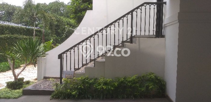 For Sale Rumah Mewah Exclusive di Jagakarsa, Jakarta Selatan For Sale Rumah Mewah Exclusive di Jagakarsa, Jakarta Selatan