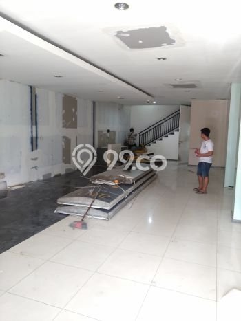 Ruko disewakan lokasi strategis Regol Bandung 432m2 Ruko disewakan lokasi strategis Regol Bandung 432m2