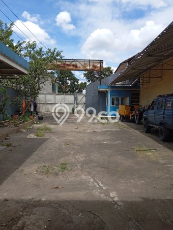 Unit Gudang disewakan di Babakan Ciparay Bandung dengan LT 1400m2 / LB 1000m2 Unit Gudang disewakan di Babakan Ciparay Bandung dengan LT 1400m2 / LB 1000m2