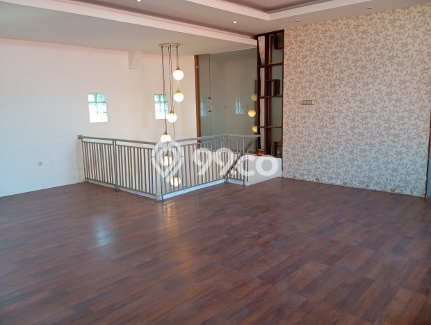 Lokasi strategis! Rumah siap huni disewakan di Regol LB 250m2 Lokasi strategis! Rumah siap huni disewakan di Regol LB 250m2