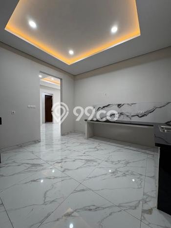 Rumah Mewah LB 225m2 Siap Huni Desain Elegan di BSD The Icon, Tangerang Rumah Mewah LB 225m2 Siap Huni Desain Elegan di BSD The Icon, Tangerang