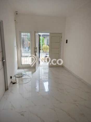 Hunian Cantik Modern Lb 69m2 di BSD, Tangerang Selatan Hunian Cantik Modern Lb 69m2 di BSD, Tangerang Selatan
