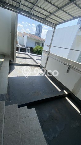 Hunian Mewah LB 269m2 Siap Pakai Desain Elegan di Alam Sutera, Tangerang Hunian Mewah LB 269m2 Siap Pakai Desain Elegan di Alam Sutera, Tangerang