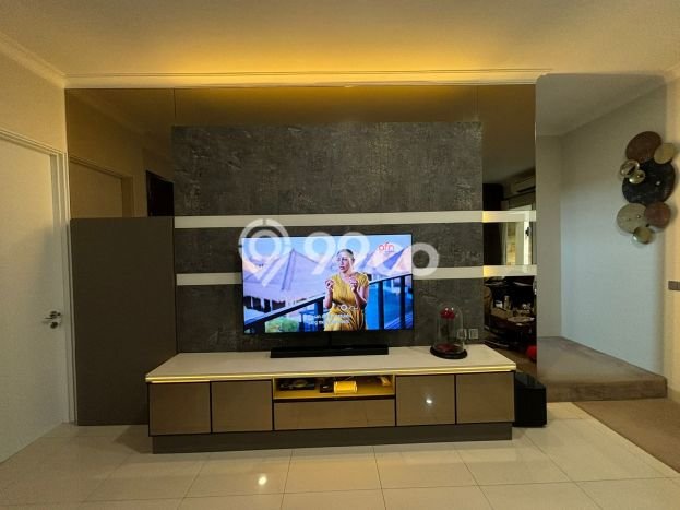 Rumah Mewah LB 220m2 Siap Pakai Desain Elegan di BSD Eminent, Tangerang Rumah Mewah LB 220m2 Siap Pakai Desain Elegan di BSD Eminent, Tangerang