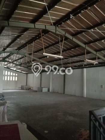 LOKASI PREMIUM! Gudang Kawasan BSD, Luas 760m2m², Akses Utama LOKASI PREMIUM! Gudang Kawasan BSD, Luas 760m2m², Akses Utama