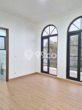 Rumah Elit Modern Tanpa Renovasi di BSD The Icon Tangerang Rumah Elit Modern Tanpa Renovasi di BSD The Icon Tangerang