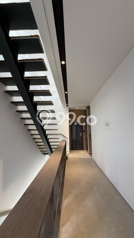 Rumah Luxury Modern Siap Huni di BSD Foresta Tangerang Rumah Luxury Modern Siap Huni di BSD Foresta Tangerang