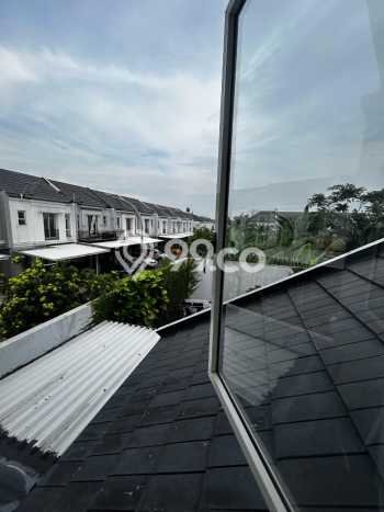 Rumah Mewah LB 78m2 Siap Huni Desain Elegan di BSD The Savia, Tangerang Rumah Mewah LB 78m2 Siap Huni Desain Elegan di BSD The Savia, Tangerang