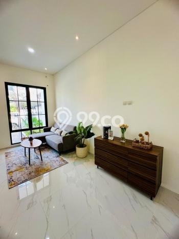 Rumah Minimalis 4 KT di BSD Nusaloka Tangerang Semi Furnished Rumah Minimalis 4 KT di BSD Nusaloka Tangerang Semi Furnished