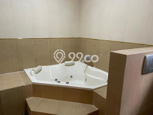 For Sale! Luxury House LT 788m2 Desain Modern di Citra Grand For Sale! Luxury House LT 788m2 Desain Modern di Citra Grand