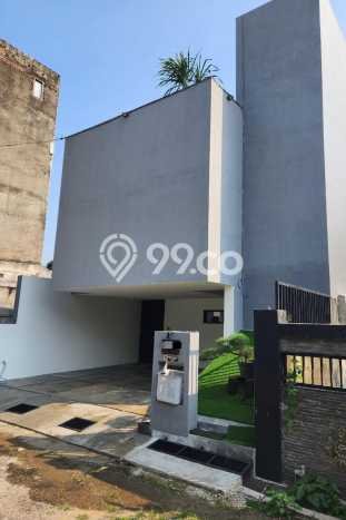 Rumah Mewah LB 183m2 Siap Pakai Desain Elegan di Pondok Labu, Jakarta Selatan Rumah Mewah LB 183m2 Siap Pakai Desain Elegan di Pondok Labu, Jakarta Selatan
