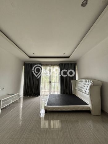 Rumah Elit LB 788m2 Siap Pakai Desain Elegan di Citra Grand, Jakarta Timur Rumah Elit LB 788m2 Siap Pakai Desain Elegan di Citra Grand, Jakarta Timur