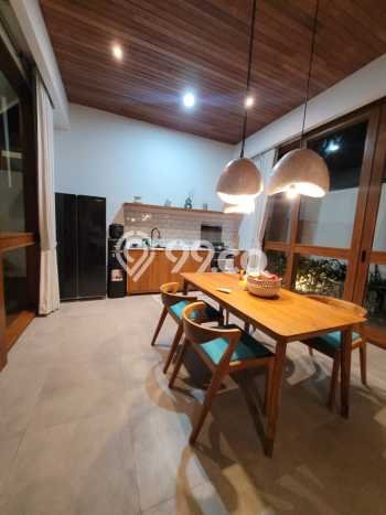 DIJUAL! Vila Kawasan Kuta Selatan, Luas 220m2m², Lokasi Strategis DIJUAL! Vila Kawasan Kuta Selatan, Luas 220m2m², Lokasi Strategis