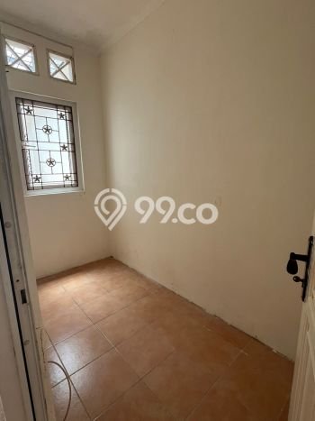 Rumah Luas Asri 3 KT Siap Huni di Cibubur Jakarta Timur Rumah Luas Asri 3 KT Siap Huni di Cibubur Jakarta Timur