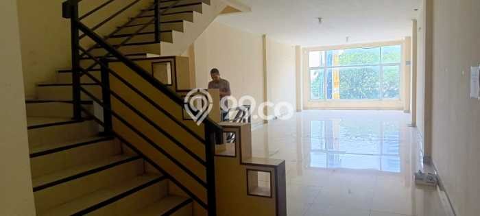 Dijual! Ruko di Cibubur Jakarta Timur LT 67m2 / LB 200m2 Kawasan Bisnis Dijual! Ruko di Cibubur Jakarta Timur LT 67m2 / LB 200m2 Kawasan Bisnis