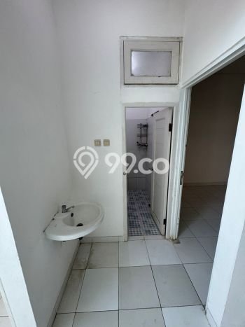 Disewakan! Rumah 2 Kamar Tidur &
1 Kamar Mandi di Cibubur, Jakarta Timur Disewakan! Rumah 2 Kamar Tidur &
1 Kamar Mandi di Cibubur, Jakarta Timur