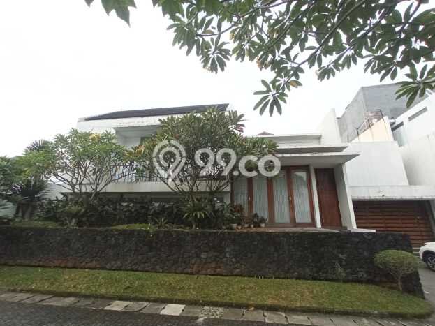 Rumah Mewah LB 600m2 Siap Huni Desain Elegan di Kemang, Jakarta Selatan Rumah Mewah LB 600m2 Siap Huni Desain Elegan di Kemang, Jakarta Selatan
