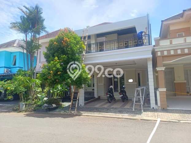 Rumah Luas Asri 5 KT Siap Pakai di Kota Wisata Jakarta Timur Rumah Luas Asri 5 KT Siap Pakai di Kota Wisata Jakarta Timur