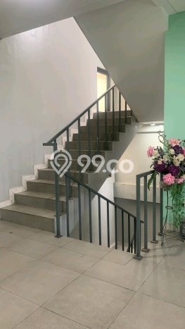 Unit Komersial Dijual di Surabaya LT 485m2 & LB 1000m2 Unit Komersial Dijual di Surabaya LT 485m2 & LB 1000m2