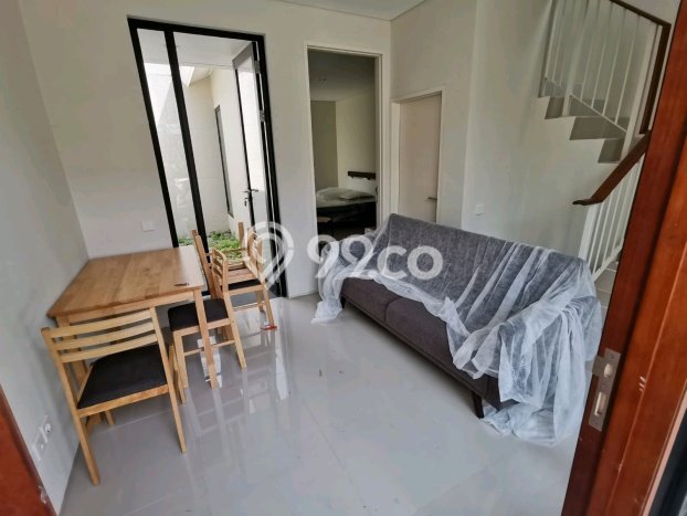 Rumah Lingkungan Nyaman kawasan Citraland, Surabaya, LT 60m2m² LB 70m2m² Rumah Lingkungan Nyaman kawasan Citraland, Surabaya, LT 60m2m² LB 70m2m²