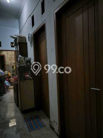 Dijual Rumah 4 Kamar Lokasi Ideal Nyaman dan Strategis di Rungkut Dijual Rumah 4 Kamar Lokasi Ideal Nyaman dan Strategis di Rungkut