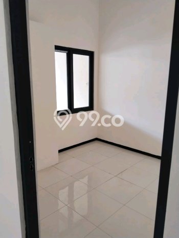 Rumah kawasan Rungkut, Surabaya, Luas 84m2m² Bangunan 84m2m² Rumah kawasan Rungkut, Surabaya, Luas 84m2m² Bangunan 84m2m²