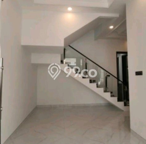 Rumah Elit LB 165m2 Siap Pakai Desain Elegan di Surabaya Kota, Surabaya Rumah Elit LB 165m2 Siap Pakai Desain Elegan di Surabaya Kota, Surabaya