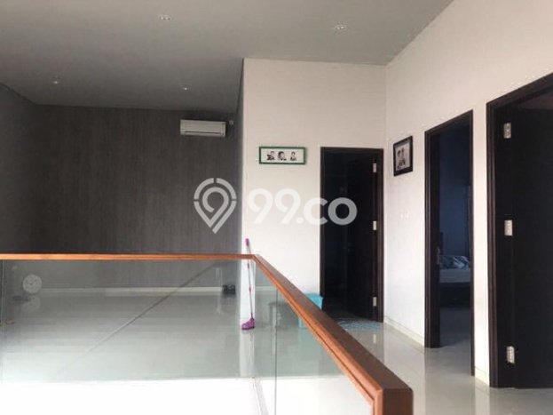 Dijual Rumah Premium dengan Fasilitas Sekitar Lengkap di Rungkut, Surabaya Dijual Rumah Premium dengan Fasilitas Sekitar Lengkap di Rungkut, Surabaya