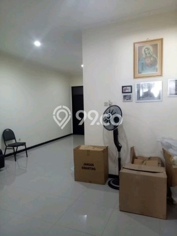 Rumah Luas Asri 3 KT Siap Pakai di Surabaya Kota Surabaya Rumah Luas Asri 3 KT Siap Pakai di Surabaya Kota Surabaya