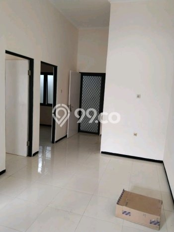Rumah kawasan Rungkut, Surabaya, Luas 84m2m² Bangunan 84m2m² Rumah kawasan Rungkut, Surabaya, Luas 84m2m² Bangunan 84m2m²