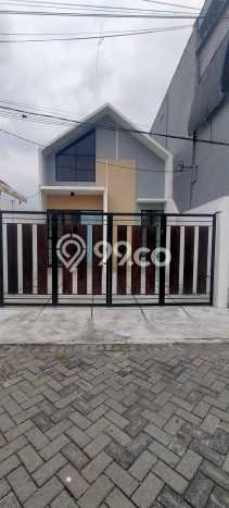 Rumah Modern Cantik 3 KT Bisa Langsung Pindah di Rungkut Rumah Modern Cantik 3 KT Bisa Langsung Pindah di Rungkut