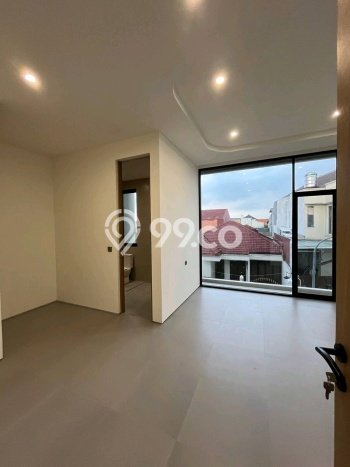 Dijual Rumah Eksklusif 3 KT di Surabaya Kota, Surabaya Dijual Rumah Eksklusif 3 KT di Surabaya Kota, Surabaya