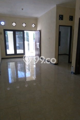 Jual Rumah Strategis Bagus Punya 2 KT di Rungkut Surabaya SHM Jual Rumah Strategis Bagus Punya 2 KT di Rungkut Surabaya SHM