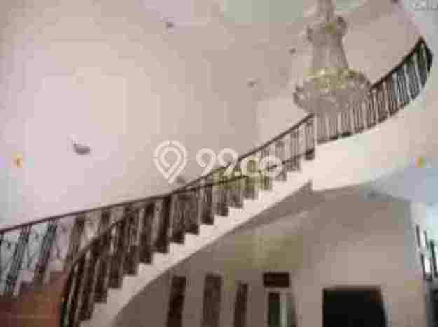 Siap Huni Rumah Mewah 5 Kamar di Rungkut Dekat ke Mana Saja Siap Huni Rumah Mewah 5 Kamar di Rungkut Dekat ke Mana Saja