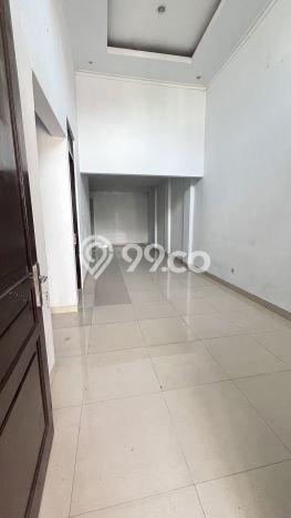 For Sale Hunian Rumah Terawat 3 Kamar di Taman Royal, Tangerang For Sale Hunian Rumah Terawat 3 Kamar di Taman Royal, Tangerang