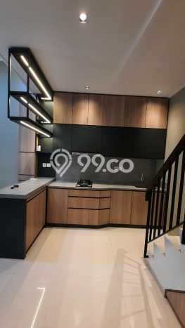 SPECIAL OFFER! Rumah area Ciputat, 2 KM, Area Asri, Luas 72m2m² Bangunan 96m2m² SPECIAL OFFER! Rumah area Ciputat, 2 KM, Area Asri, Luas 72m2m² Bangunan 96m2m²