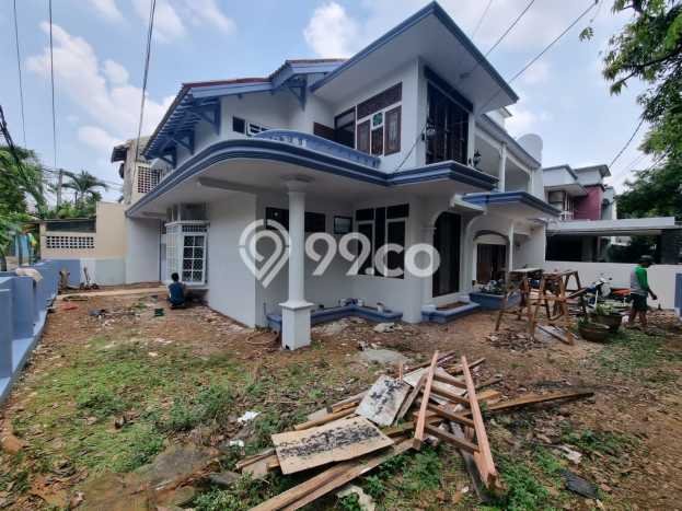 Rumah kawasan , Dekat Pusat Kota, 5 KM, LT 323m2m² Bangunan 400m2m² Rumah kawasan , Dekat Pusat Kota, 5 KM, LT 323m2m² Bangunan 400m2m²