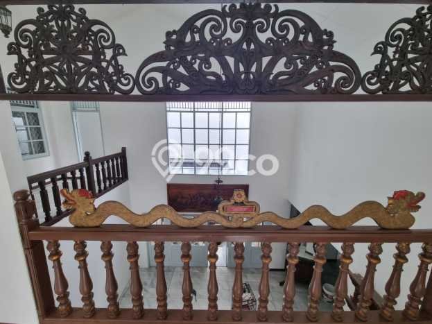 Rumah kawasan , Dekat Pusat Kota, 5 KM, LT 323m2m² Bangunan 400m2m² Rumah kawasan , Dekat Pusat Kota, 5 KM, LT 323m2m² Bangunan 400m2m²