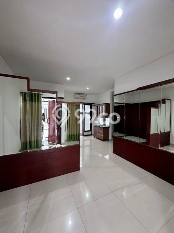HOT LISTING! Rumah Siap Huni lokasi Ciputat, Tangerang Selatan, LT 98m2m² Bangunan 113m2m² HOT LISTING! Rumah Siap Huni lokasi Ciputat, Tangerang Selatan, LT 98m2m² Bangunan 113m2m²