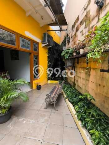 Rumah Elit LB 600m2 Siap Huni Desain Elegan di Mampang, Jakarta Selatan Rumah Elit LB 600m2 Siap Huni Desain Elegan di Mampang, Jakarta Selatan