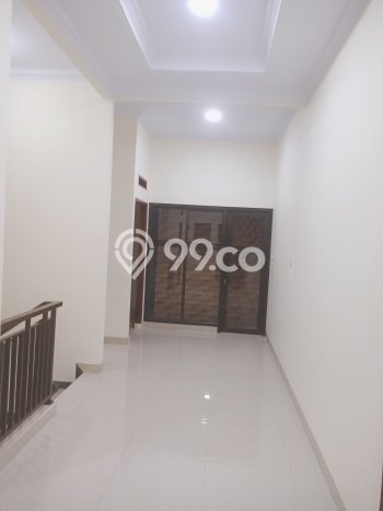 Rumah Minimalis 3 KT di Poris Tangerang Semi Furnished Rumah Minimalis 3 KT di Poris Tangerang Semi Furnished