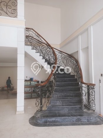 Jual Rumah Luas Elegan Dengan View Cantik di Banjar Wijaya, Tangerang Jual Rumah Luas Elegan Dengan View Cantik di Banjar Wijaya, Tangerang