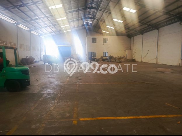 AREA PREMIUM! Gudang Kawasan Bekasi, Luas 1144m², Pusat Komersial AREA PREMIUM! Gudang Kawasan Bekasi, Luas 1144m², Pusat Komersial
