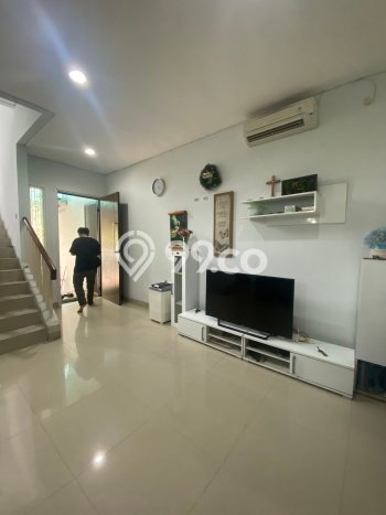 PREMIUM CHOICE! Rumah di BSD, 5 KT, Lingkungan Strategis, LT 126m² LB 160m² PREMIUM CHOICE! Rumah di BSD, 5 KT, Lingkungan Strategis, LT 126m² LB 160m²