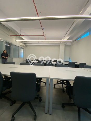 Unit Kantor Disewakan di Alam Sutera di Area Ramai & Strategis Unit Kantor Disewakan di Alam Sutera di Area Ramai & Strategis