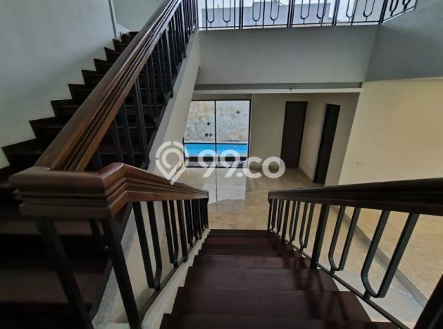 EXCLUSIVE HOME! Rumah di Pondok Indah, 5 KM, Konsep Modern, Luas 615m² Bangunan 600m² EXCLUSIVE HOME! Rumah di Pondok Indah, 5 KM, Konsep Modern, Luas 615m² Bangunan 600m²