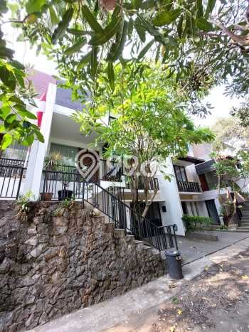 Rumah Luxury Modern Siap Huni di Ampera Jakarta Selatan Rumah Luxury Modern Siap Huni di Ampera Jakarta Selatan