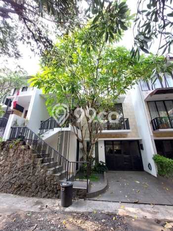 Rumah Luxury Modern Siap Huni di Ampera Jakarta Selatan Rumah Luxury Modern Siap Huni di Ampera Jakarta Selatan