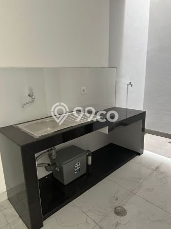 Disewakan! Rumah 3 Kamar Tidur &
3 Kamar Mandi di Golf Island, Jakarta Utara Disewakan! Rumah 3 Kamar Tidur &
3 Kamar Mandi di Golf Island, Jakarta Utara
