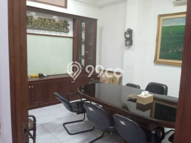 Ruko di Kebayoran Baru, Luas 290m2m², Area Komersial, Lokasi Premium Ruko di Kebayoran Baru, Luas 290m2m², Area Komersial, Lokasi Premium